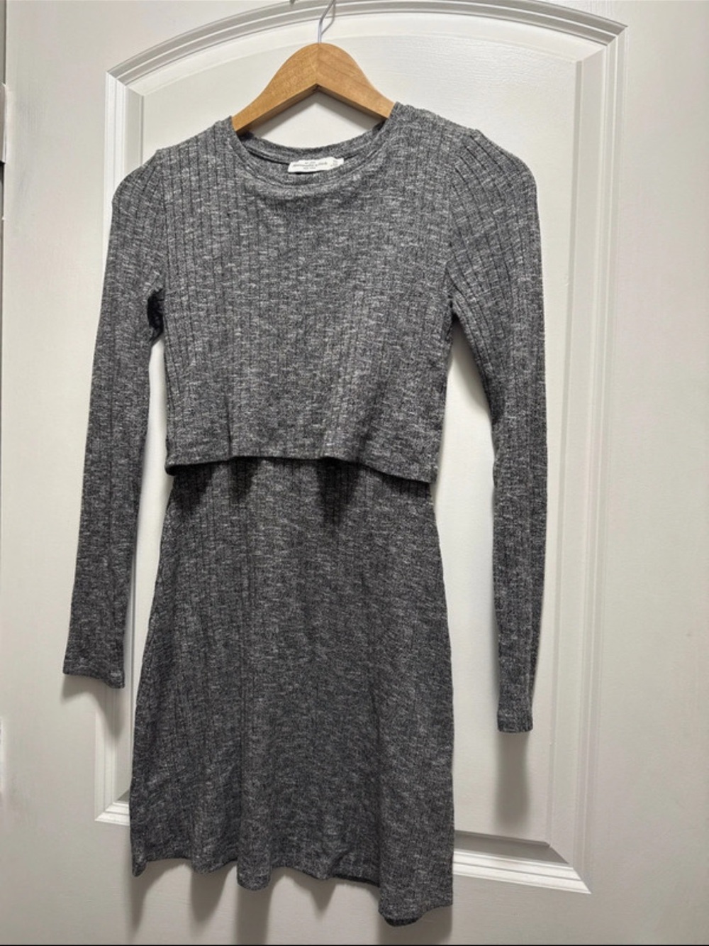 Abercrombie & Fitch Gray Ribbed Long-Sleeve Ribbed Knit Dress